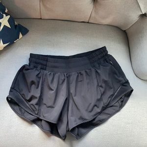lululemon hotty hot short